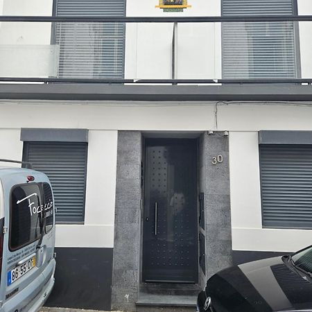 Bella Italia Coronel Miranda Guest House ปอนตาเดลกาดา ภายนอก รูปภาพ