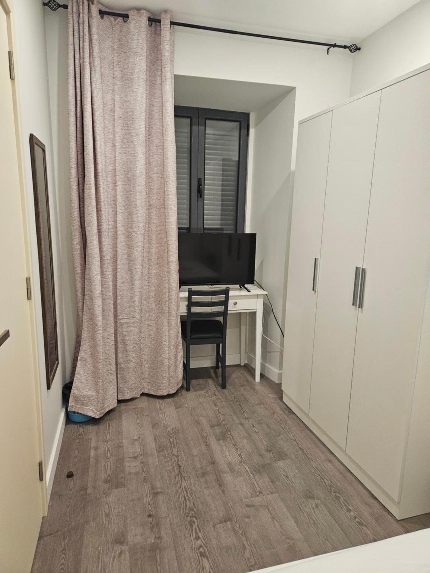 Bella Italia Coronel Miranda Guest House ปอนตาเดลกาดา ภายนอก รูปภาพ